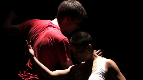 Modern dance at Penghao Theatre
